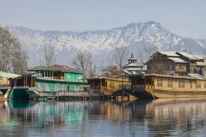 Kashmir Paradise Valley & Gulmarg Snow Adventure